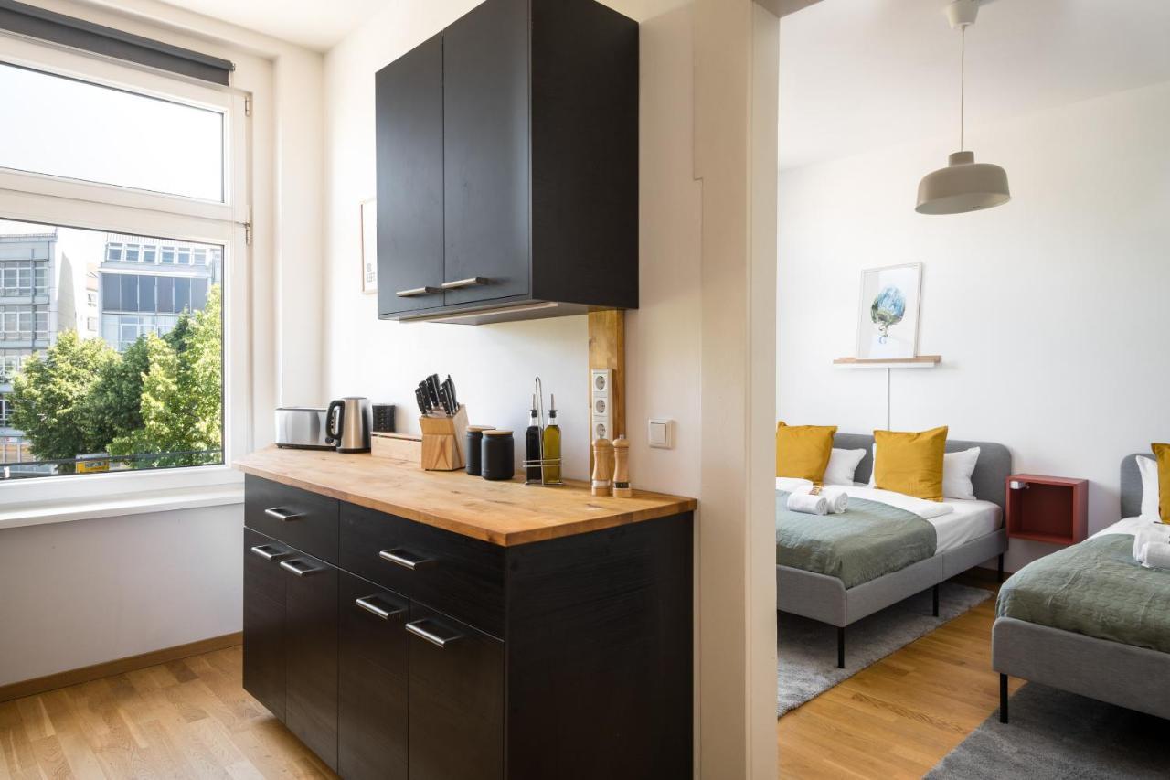 Sehr Zentrale Naehe Des Bahnhofs In Fuer Bis Zu 10 Personen Apartment