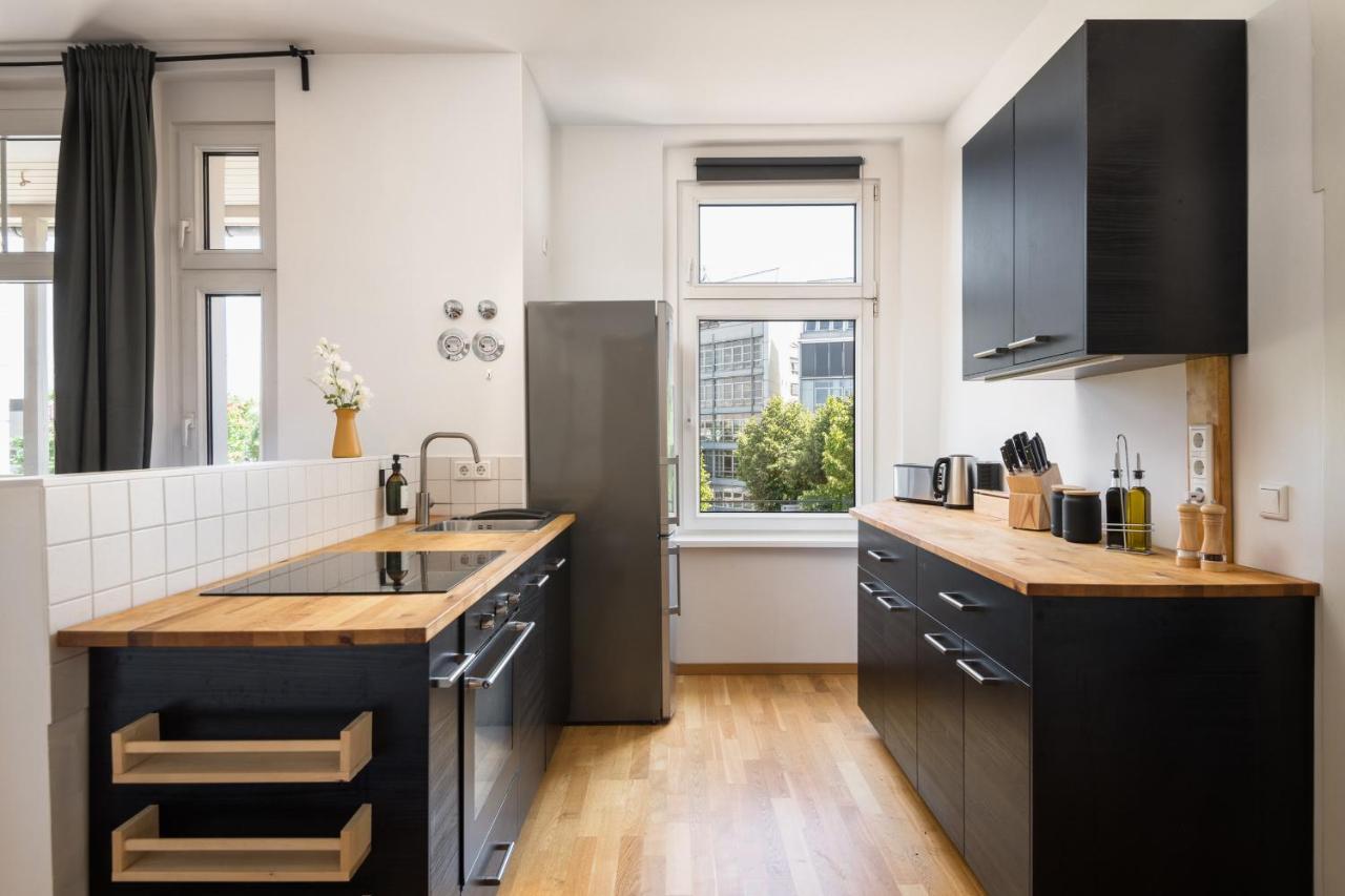 Apartment Sehr Zentrale Naehe Des Bahnhofs In Fuer Bis Zu 10 Personen Leipzig